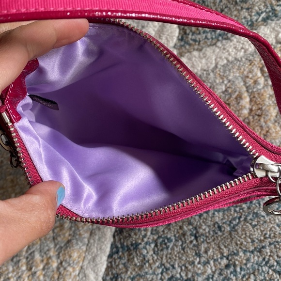 New never used Coach wristlet - Picture 4 of 4